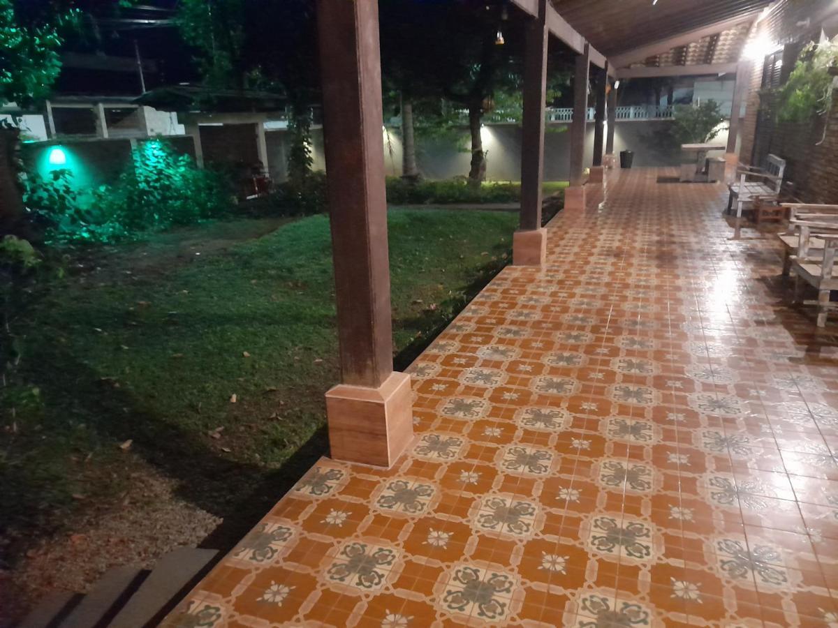 Hospedagem econômica Flor de Maria Caraguatatuba Exterior foto